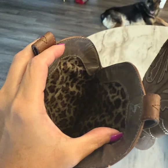 Very Volatile Leopard Print Boots - Picture 4 of 6